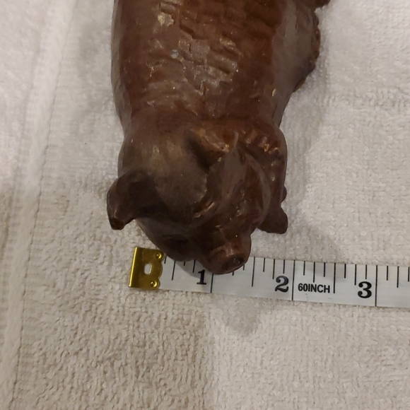 Red Mill Carved Pig - Picture 11 of 11